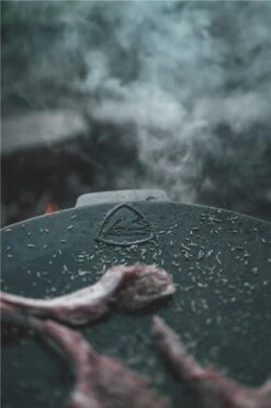 Robens Bighorn Pfanne, 3-Beinig, 48x44x23cm, Schwarz -Günstiges Robens Geschäft 117350 0 2